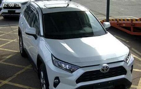 Toyota RAV4, 2021 год, 3 600 000 рублей, 1 фотография