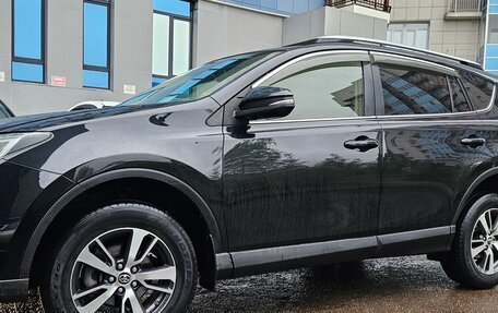 Toyota RAV4, 2016 год, 2 300 000 рублей, 3 фотография