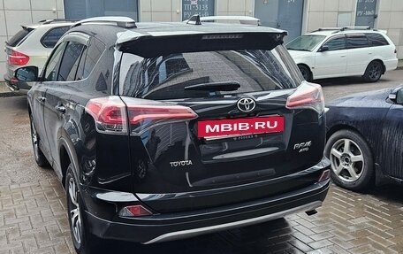 Toyota RAV4, 2016 год, 2 300 000 рублей, 4 фотография