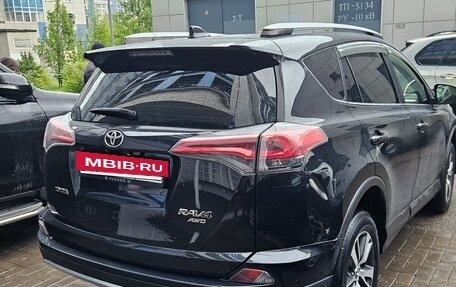 Toyota RAV4, 2016 год, 2 300 000 рублей, 5 фотография