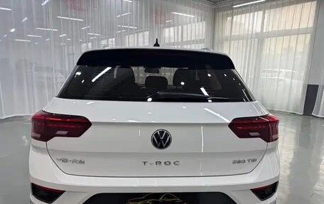 Volkswagen T-Roc I, 2022 год, 1 580 000 рублей, 5 фотография