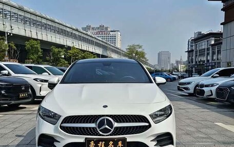 Mercedes-Benz A-Класс, 2022 год, 1 987 000 рублей, 2 фотография