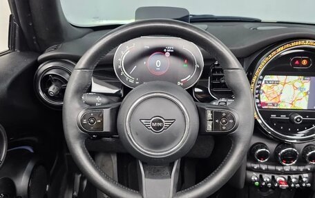 MINI Cabrio, 2023 год, 2 560 000 рублей, 13 фотография