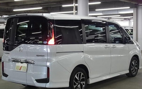 Honda Stepwgn IV, 2021 год, 1 620 700 рублей, 5 фотография