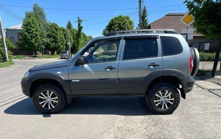 Chevrolet Niva I рестайлинг, 2011 год, 445 000 рублей, 6 фотография