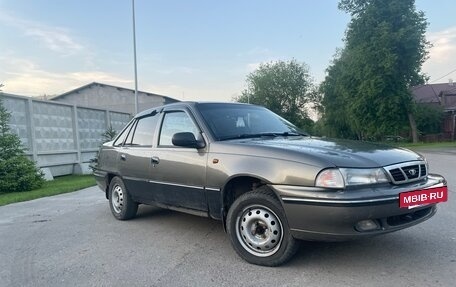 Daewoo Nexia I рестайлинг, 2004 год, 130 000 рублей, 2 фотография