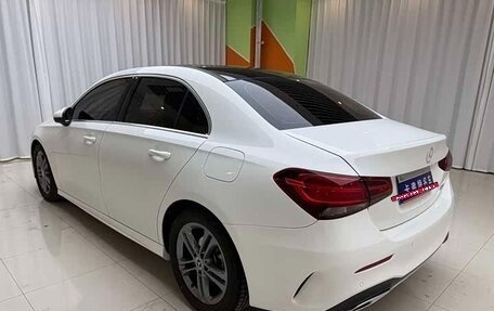 Mercedes-Benz A-Класс, 2022 год, 1 550 000 рублей, 4 фотография
