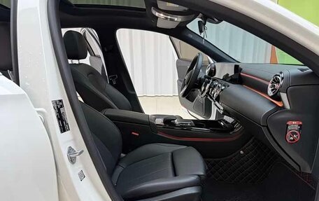 Mercedes-Benz A-Класс, 2022 год, 1 550 000 рублей, 10 фотография