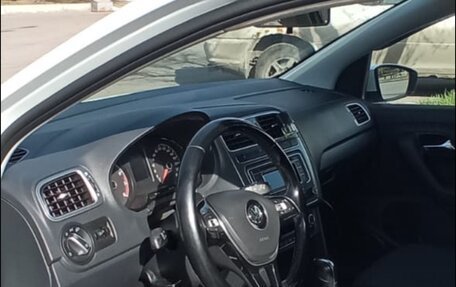 Volkswagen Polo VI (EU Market), 2017 год, 1 195 000 рублей, 5 фотография
