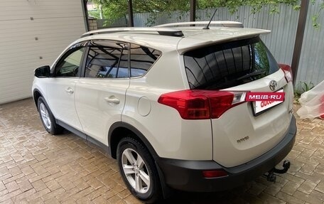 Toyota RAV4, 2012 год, 2 399 000 рублей, 3 фотография
