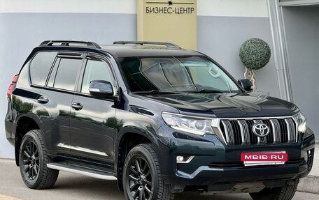 Toyota Land Cruiser Prado 150 рестайлинг 2, 2018 год, 5 900 000 рублей, 3 фотография