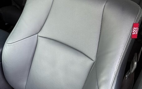 Toyota Land Cruiser Prado 150 рестайлинг 2, 2018 год, 5 900 000 рублей, 21 фотография