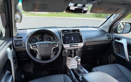Toyota Land Cruiser Prado 150 рестайлинг 2, 2018 год, 5 900 000 рублей, 39 фотография