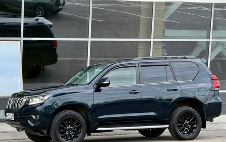 Toyota Land Cruiser Prado 150 рестайлинг 2, 2018 год, 5 900 000 рублей, 37 фотография