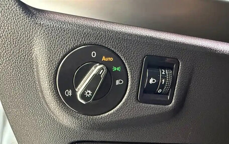 Volkswagen Lavida, 2023 год, 1 567 000 рублей, 22 фотография