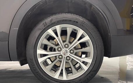 Buick Envision, 2023 год, 3 500 000 рублей, 6 фотография