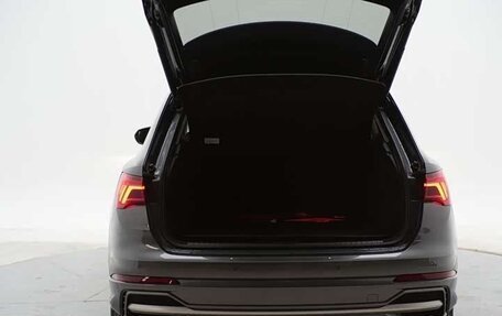 Audi Q3, 2023 год, 2 500 005 рублей, 31 фотография