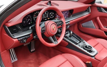 Porsche 911, 2023 год, 14 915 000 рублей, 6 фотография