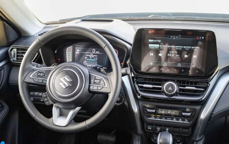 Suzuki Grand Vitara, 2026 год, 3 000 000 рублей, 15 фотография