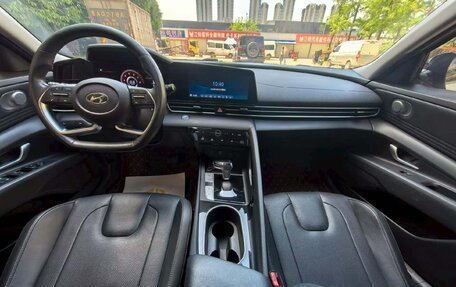 Hyundai Elantra, 2022 год, 1 253 000 рублей, 8 фотография