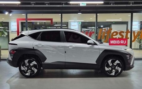 Hyundai Kona, 2023 год, 2 230 000 рублей, 4 фотография