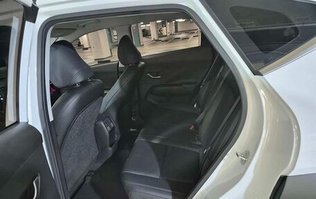 Hyundai Kona, 2023 год, 2 230 000 рублей, 10 фотография