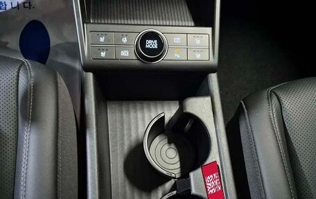Hyundai Kona, 2023 год, 2 230 000 рублей, 13 фотография