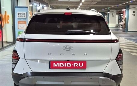 Hyundai Kona, 2023 год, 2 230 000 рублей, 6 фотография