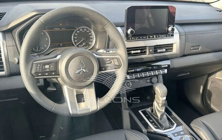 Mitsubishi L200, 2026 год, 4 900 000 рублей, 8 фотография