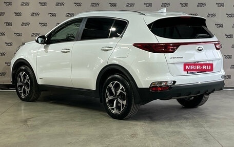 KIA Sportage IV рестайлинг, 2020 год, 2 490 000 рублей, 7 фотография
