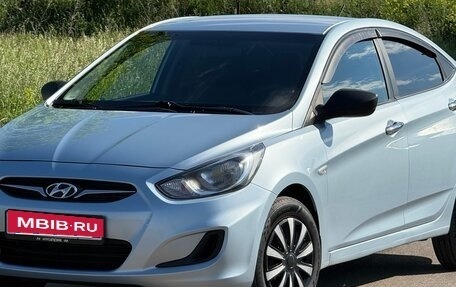 Hyundai Solaris II рестайлинг, 2011 год, 599 000 рублей, 3 фотография