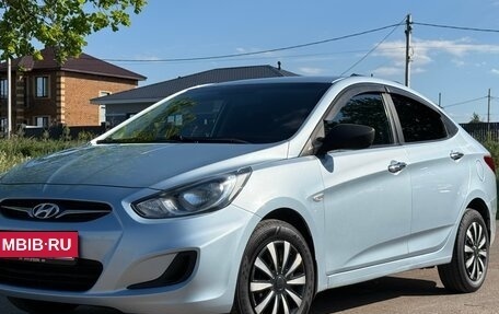 Hyundai Solaris II рестайлинг, 2011 год, 599 000 рублей, 8 фотография