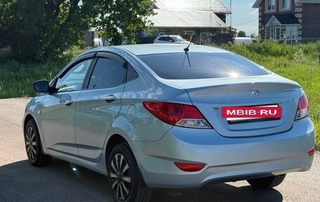 Hyundai Solaris II рестайлинг, 2011 год, 599 000 рублей, 23 фотография