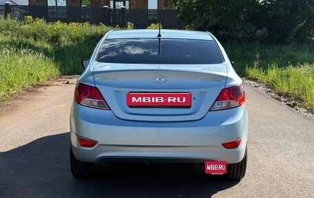 Hyundai Solaris II рестайлинг, 2011 год, 599 000 рублей, 24 фотография