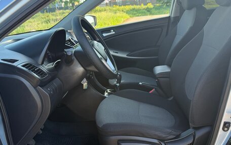 Hyundai Solaris II рестайлинг, 2011 год, 599 000 рублей, 33 фотография