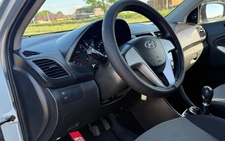 Hyundai Solaris II рестайлинг, 2011 год, 599 000 рублей, 34 фотография