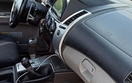 Mitsubishi Pajero Sport II рестайлинг, 2010 год, 1 430 000 рублей, 5 фотография