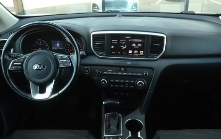 KIA Sportage IV рестайлинг, 2020 год, 2 599 000 рублей, 7 фотография