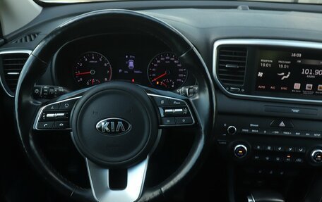 KIA Sportage IV рестайлинг, 2020 год, 2 599 000 рублей, 13 фотография