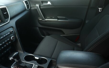 KIA Sportage IV рестайлинг, 2020 год, 2 599 000 рублей, 16 фотография