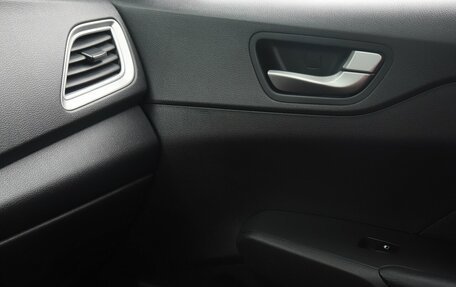 Hyundai Solaris II рестайлинг, 2019 год, 1 400 000 рублей, 14 фотография