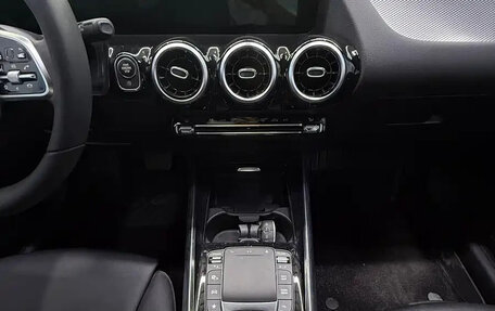 Mercedes-Benz GLA, 2022 год, 2 402 000 рублей, 10 фотография