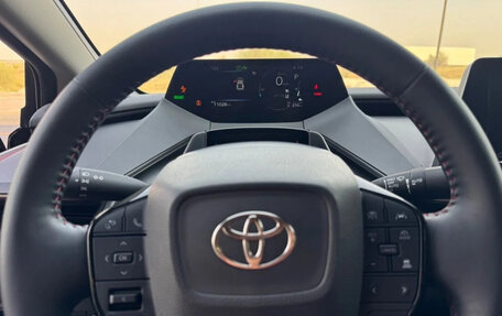 Toyota Prius IV XW50, 2025 год, 3 900 000 рублей, 10 фотография