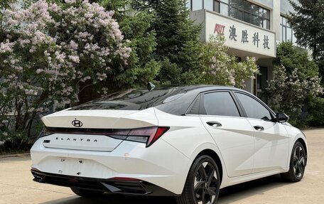 Hyundai Elantra, 2022 год, 1 280 000 рублей, 4 фотография
