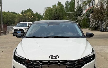 Hyundai Elantra, 2022 год, 1 280 000 рублей, 2 фотография
