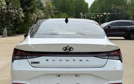 Hyundai Elantra, 2022 год, 1 280 000 рублей, 5 фотография
