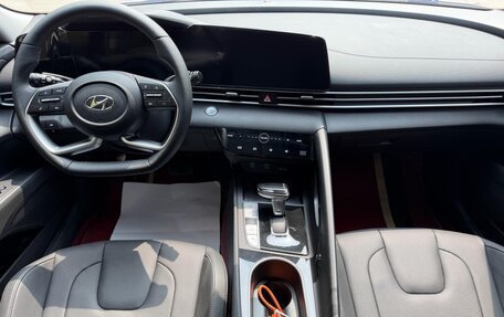 Hyundai Elantra, 2022 год, 1 280 000 рублей, 8 фотография