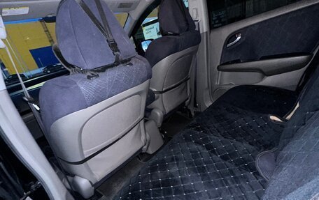 Honda Stream II, 2010 год, 1 285 000 рублей, 12 фотография