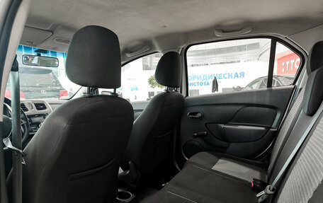 Renault Logan II, 2019 год, 995 000 рублей, 15 фотография
