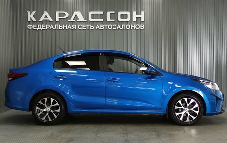 KIA Rio IV, 2021 год, 1 640 000 рублей, 6 фотография